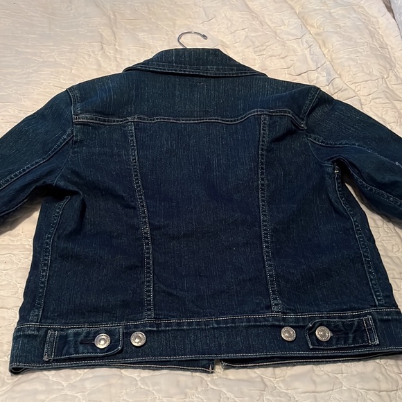 Levi Trucker Jacket NWOT size S/P Six pocket Jean Jacket Super Cute - Picture 3 of 13